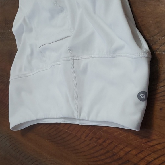 Capris - Picture 2 of 8